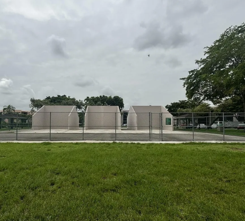 Tennis and pickleball courts